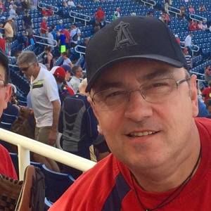 Meet your Posher, Thomas